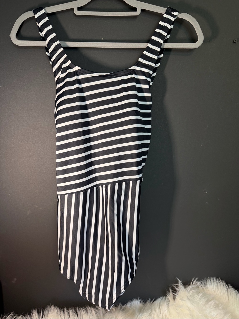Land End One Piece Bathing Suit. NWT - Picture 4 of 10